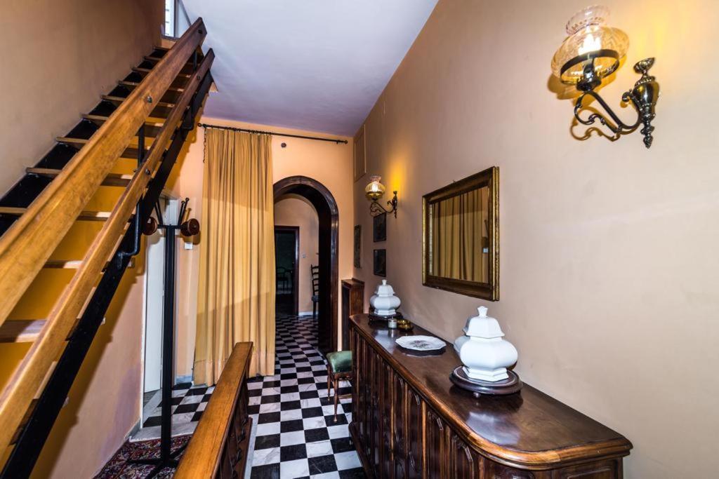 Ferienwohnung Art Deco 1920 Vicino Autostrada 40 Min Roma Orte Exterior foto